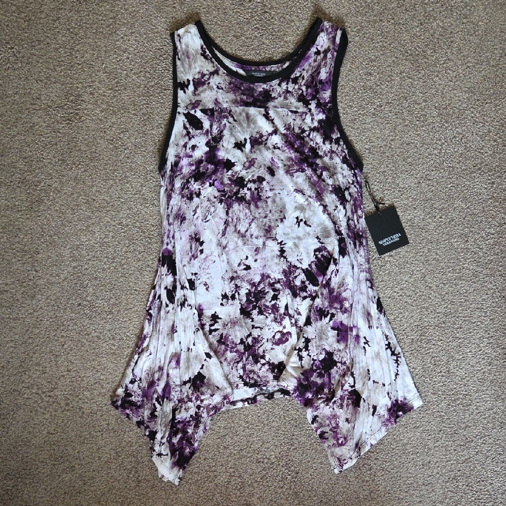 NWT Simply Vera Vera Wang Purple and White Tank Top